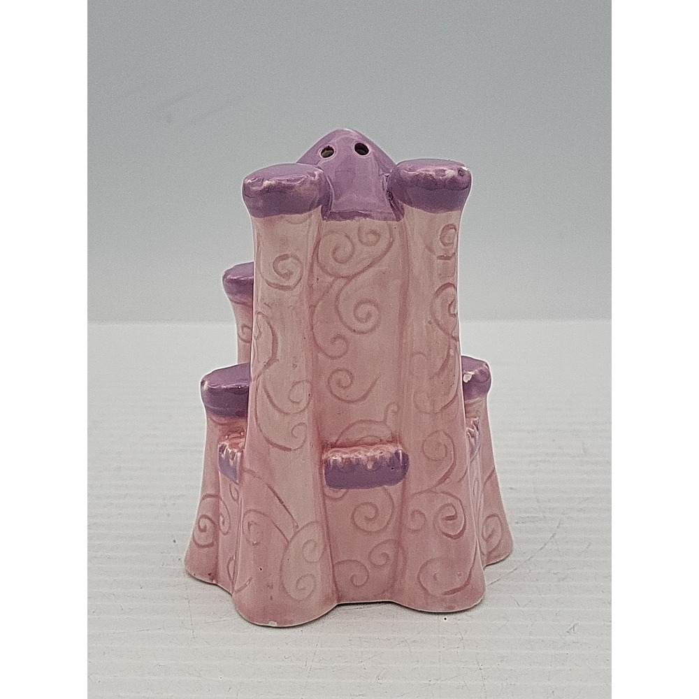 Disney‎  DISNEY  Castle  Pepper Shaker - Beautiful Piece - Picture 2 of 5